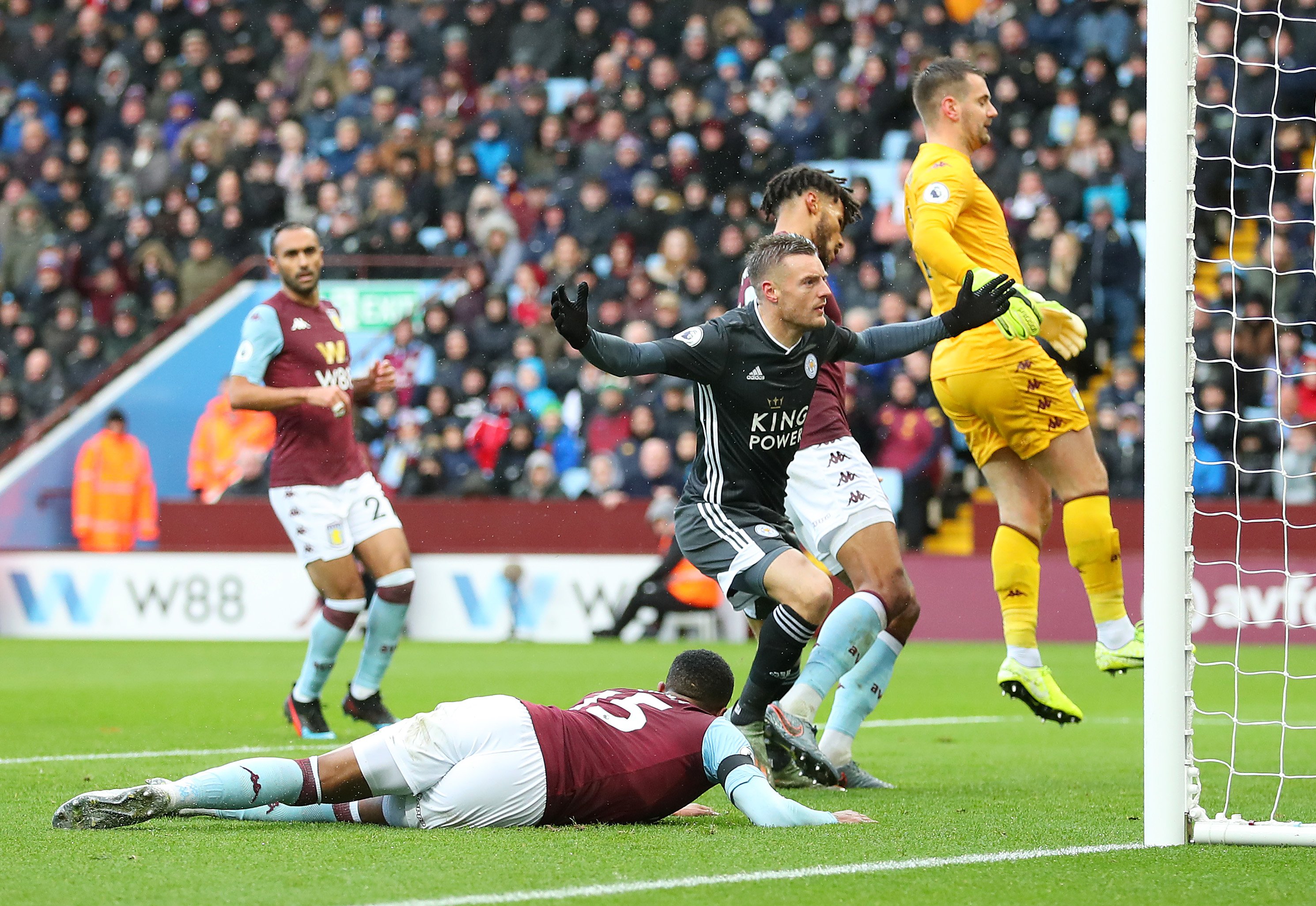 青年球员交 青年球员交